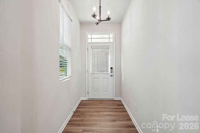 Building Photo - 15618 Little Bluestem St