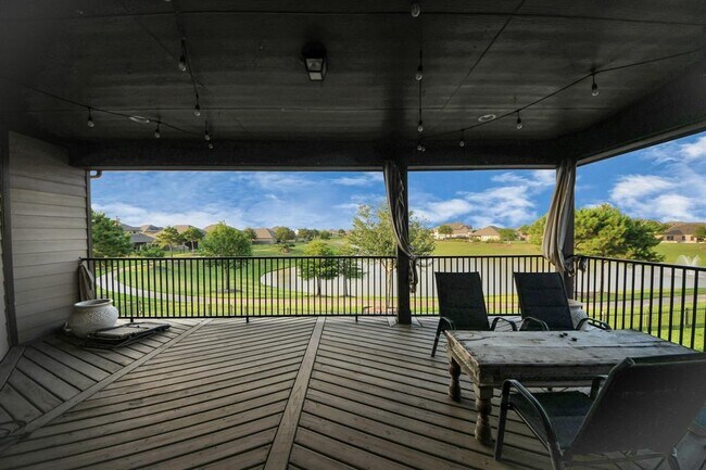 Building Photo - 28934 Endeavor River Rd