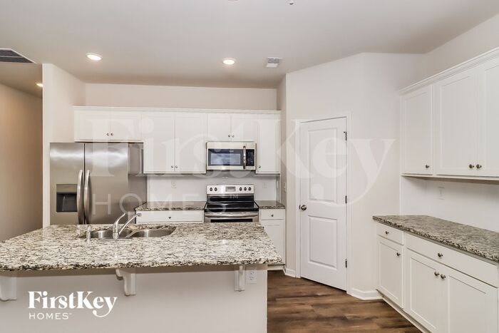 Building Photo - 9422 Village View Ct NW