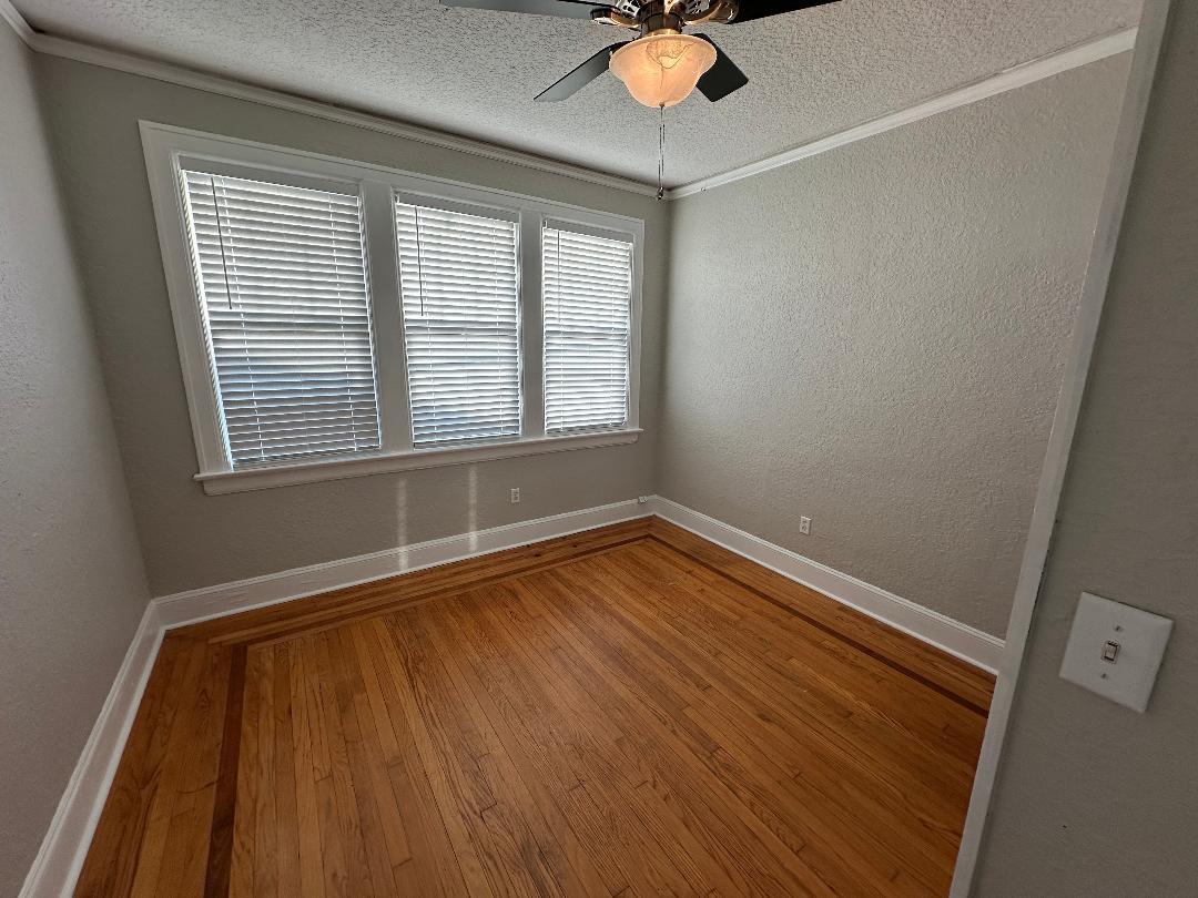 Building Photo - 2737 Riverside Ave