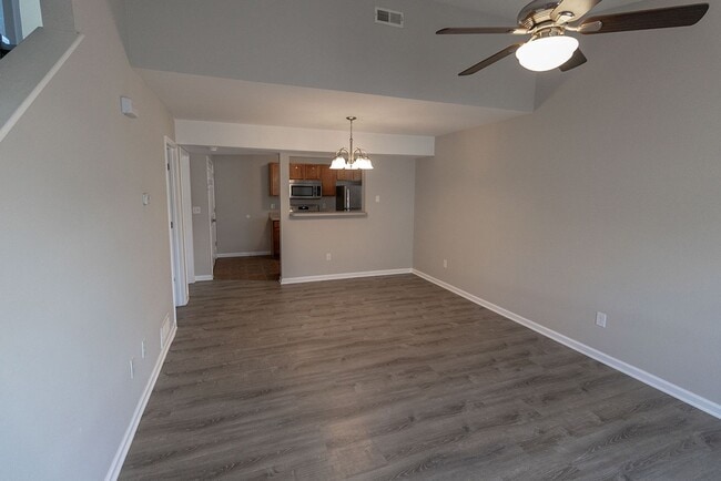 Building Photo - 1401-1403 Bodie Dr