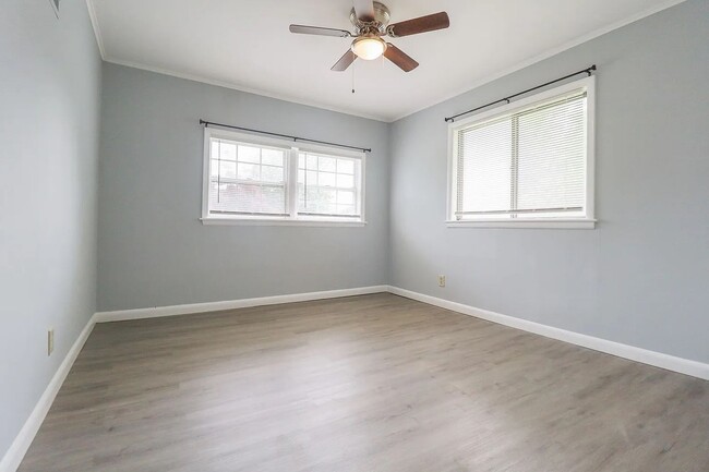 Building Photo - Section 8 Friendly - Updated and Modernized 3-Bedroom Home in Tulsa