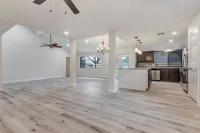 Building Photo - 10618 Sageberry Dr