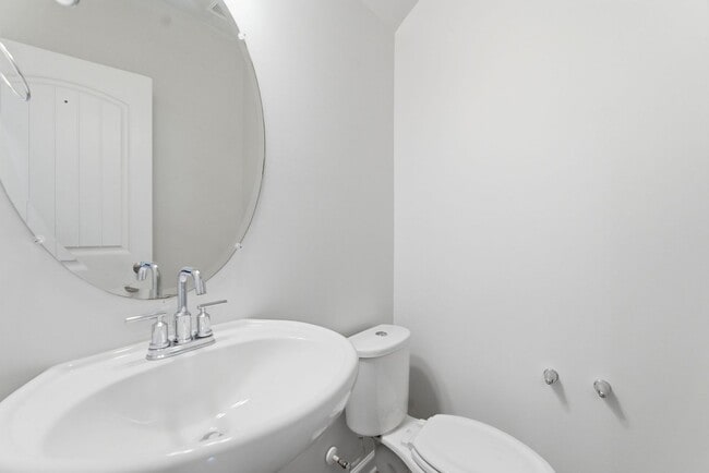 Building Photo - Murfreesboro Townhome