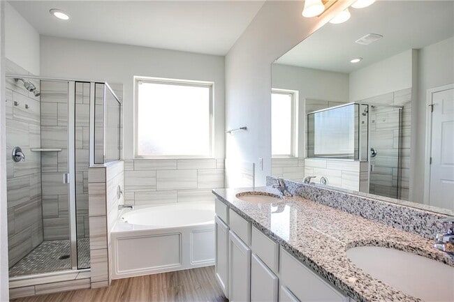 Building Photo - 701 Durness Dr