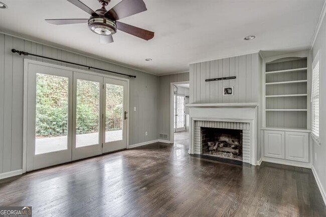 Building Photo - 4243 McClatchey Cir NE