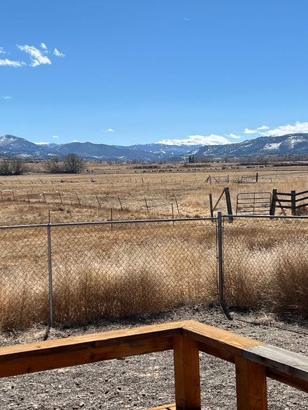 Building Photo - 254 Indian Head Dr