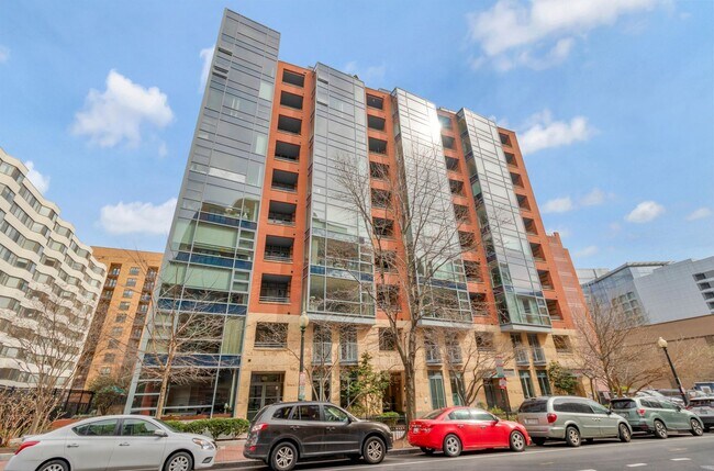Building Photo - 1117 10th St NW