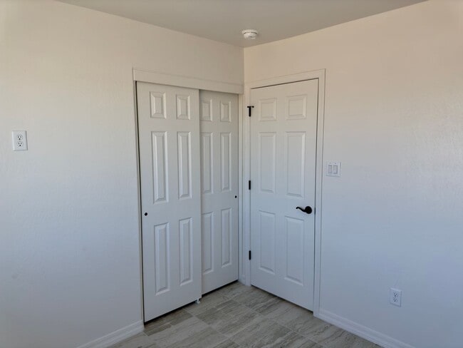 Building Photo - Almost New Three Bedroom Two Bath Home