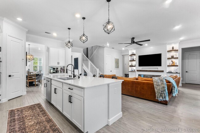 Building Photo - 981 Castaway Ct