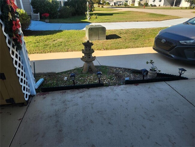 Building Photo - 24921 Pine Hill