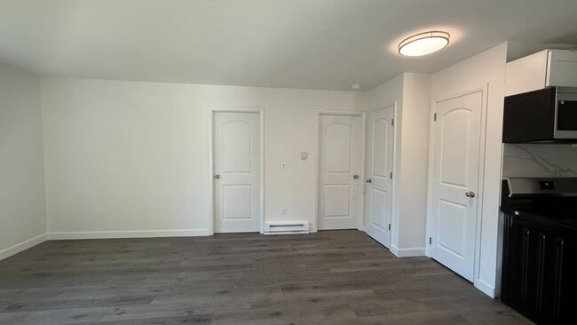 Building Photo - 224 Grape Hollow Rd