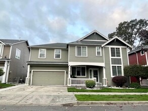 Building Photo - 1616 Farina Lp SE