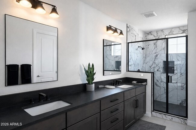 Building Photo - 11300 N Casa Dega Dr