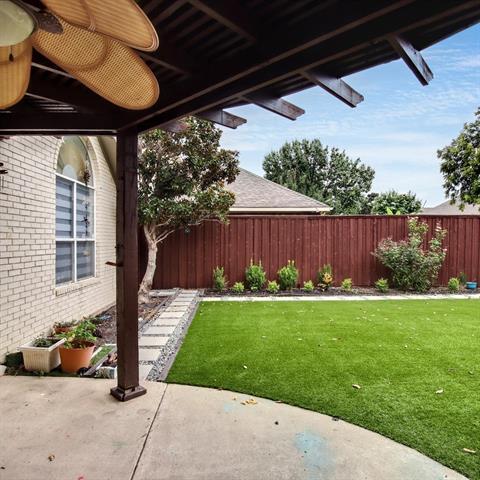 Building Photo - 2420 Elm Leaf Ln