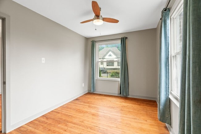 Primary Photo - 1724 W 19th St