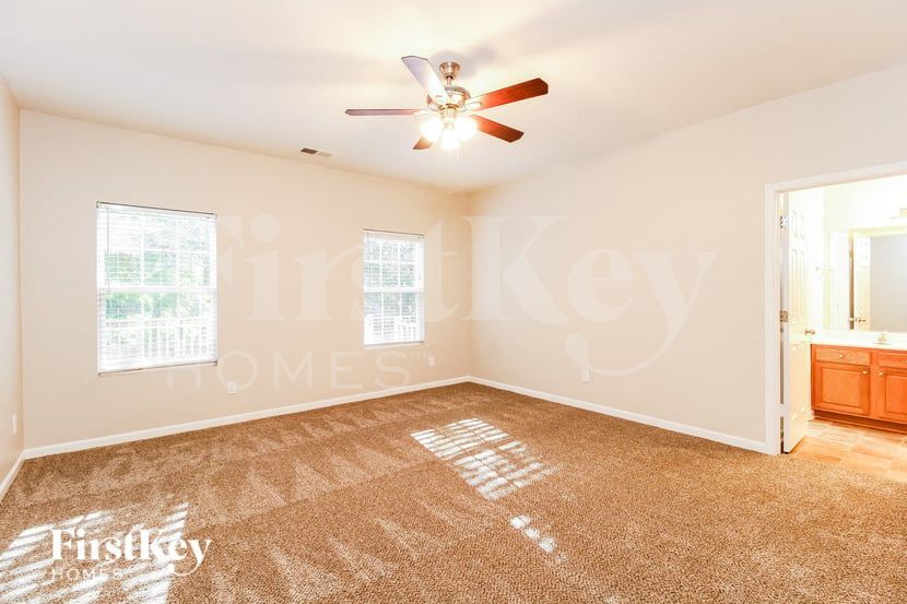 Building Photo - 1103 Birkdale Dr