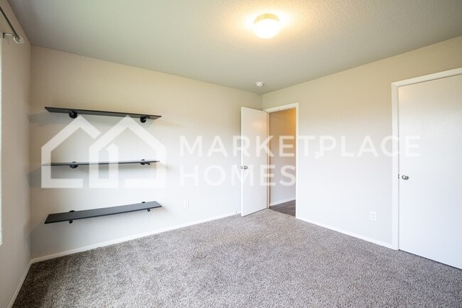 Building Photo - 825 NW 68th Ave