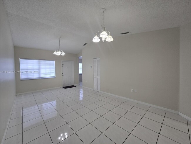 Building Photo - 14659 SW 126th Pl