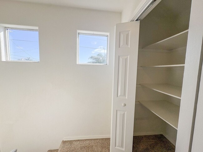 Building Photo - Unique 3 Bedroom, 3 Bathroom Home in Oceano