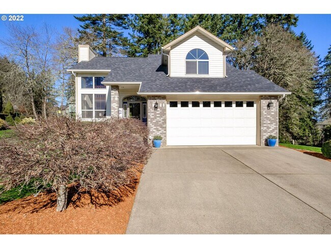 Primary Photo - 3-bedroom 3 bath House