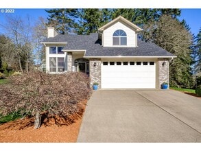 Building Photo - 3-bedroom 3 bath House