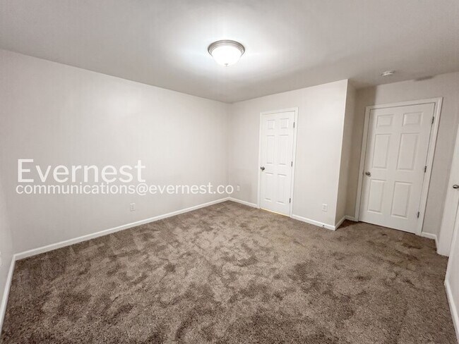 Building Photo - PROMO: Get the Application and Admin Fee Waived!/2 Bed, 2.5 Bath Home with Carport / Available Now!