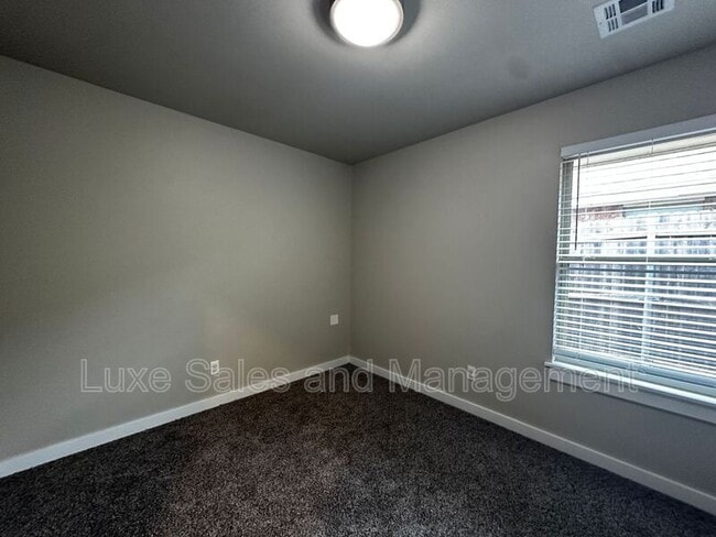 Building Photo - 1419 MacAlpine St