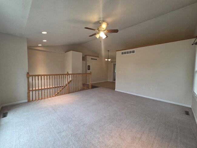 Building Photo - 601 Tall Grass Dr