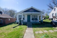 Building Photo - Quaint Single Family Home