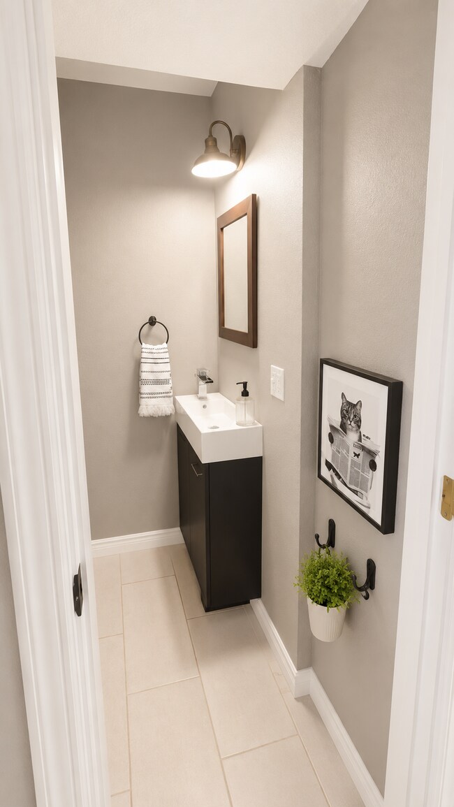 Building Photo - Beautiful 3 Bed, 2.5 Bath