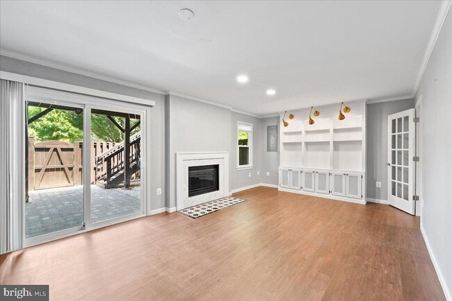 Building Photo - 4527 Sawgrass Ct