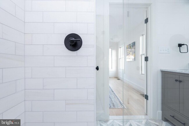 Building Photo - 309 N Patrick St