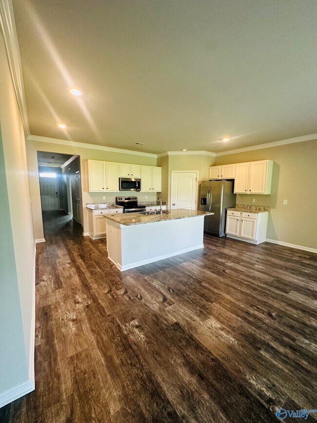Building Photo - 14843 Norfleet Dr