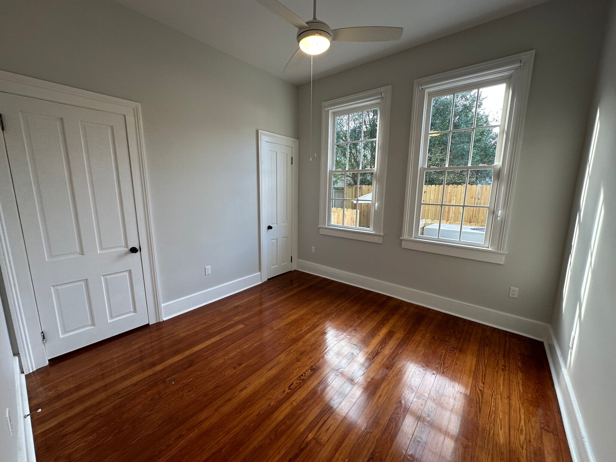 Back Bedroom (with Ensuite Bathroom) - 5520 Loyola Ave