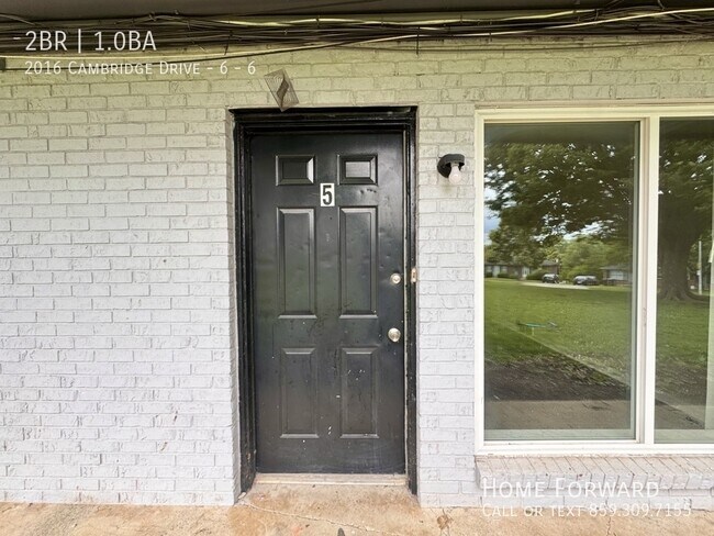 Building Photo - 2016 Cambridge Dr