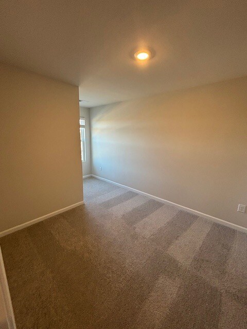 Building Photo - 304 Detroit Ln