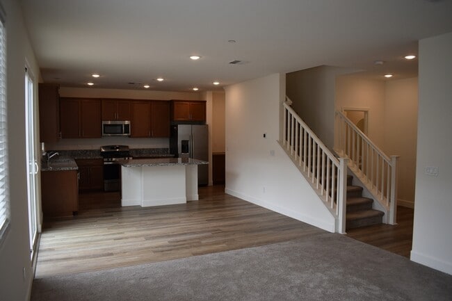 Building Photo - 8168 Oxbow Landing Loop