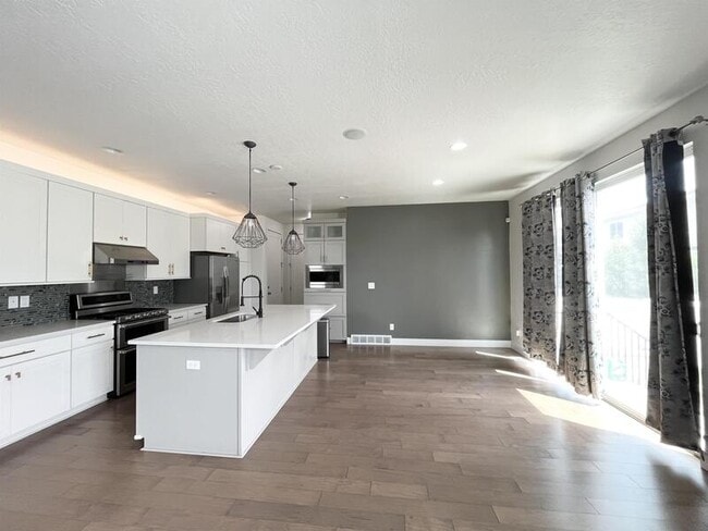 Building Photo - 9729 Fira Ln