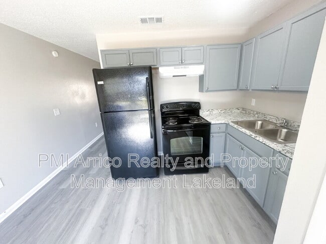 Building Photo - 457 Beech Ave