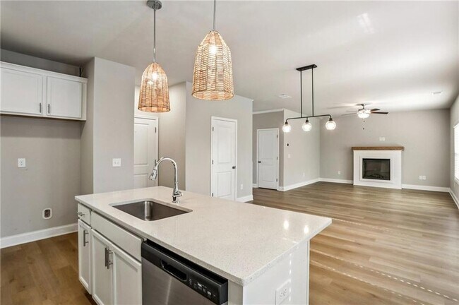 Building Photo - 2099 Easterwood Ct.