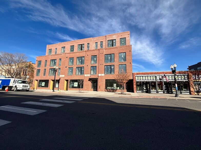 Building Exterior - Union Walk