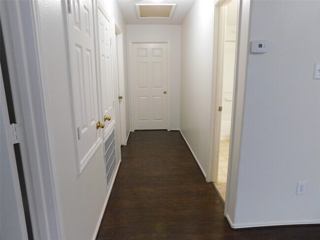 Building Photo - 19130 Yaupon Ranch Dr