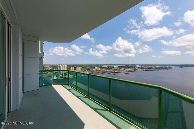 Building Photo - 1431 Riverplace Blvd