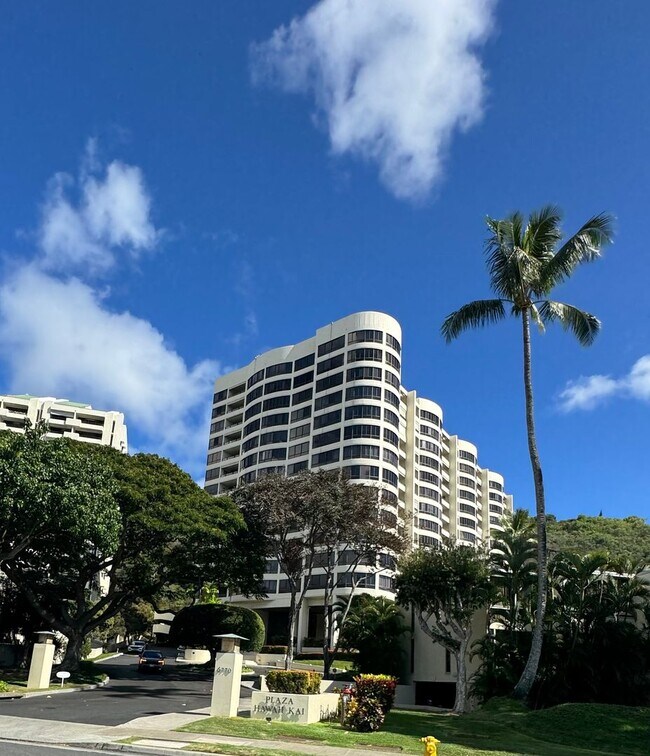 Building Photo - Available now | A 2 Bedroom, 2 Bathroom Condo with 2 assigned parking stalls at The Plaza Hawaii Kai