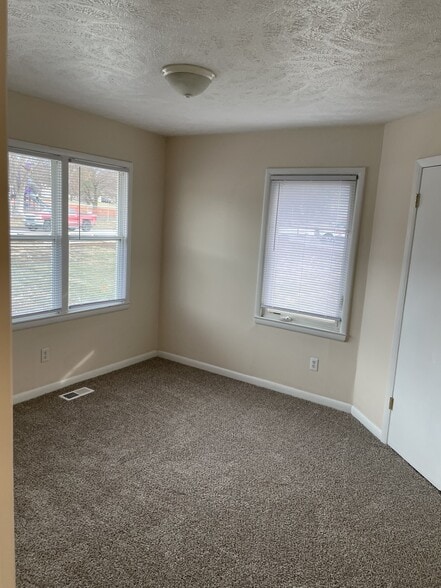 Bedroom 1 - 310 Galvin Rd N