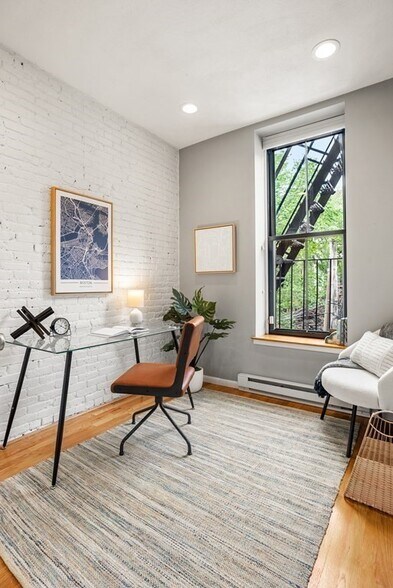 Building Photo - 529 Columbus Ave