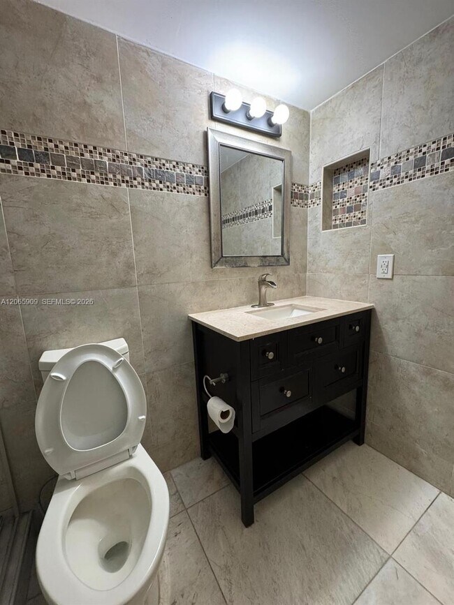 Building Photo - 3022 Coral Springs Dr
