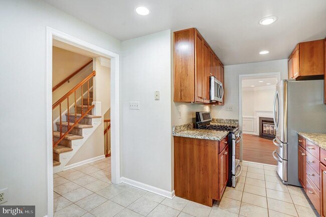 Building Photo - 14508 Four Chimney Dr