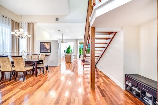 Building Photo - 1241 S 13th Ave